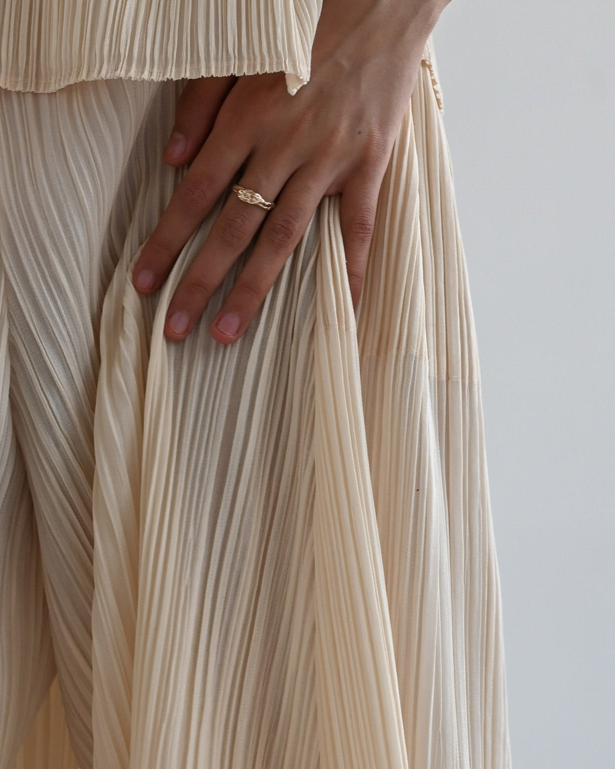 Anni fingerring i 14 karat guld