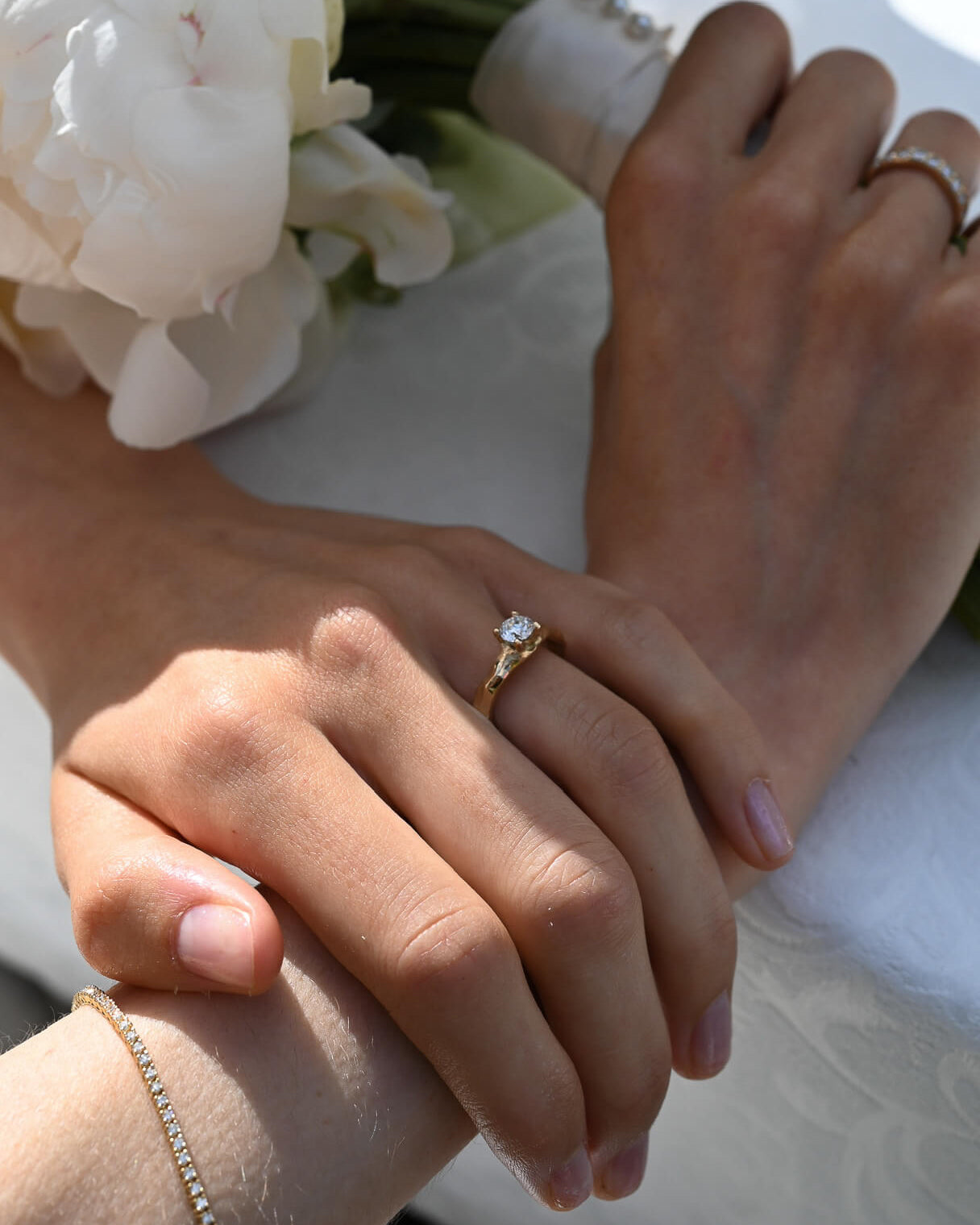 Cleo fingerring i 14 karat guld med diamant