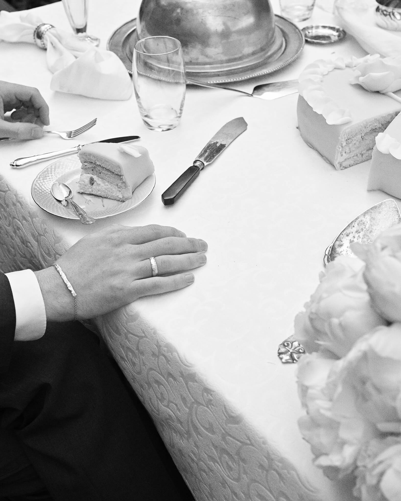 klassisk-vielsesring-med-filet-struktur