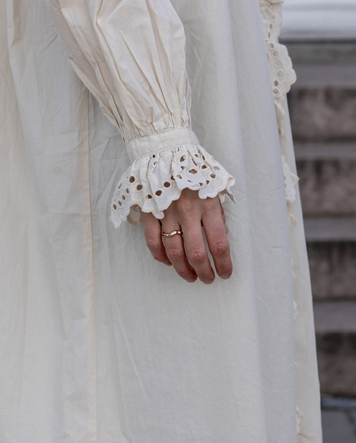 Kaya fingerring i forgyldt