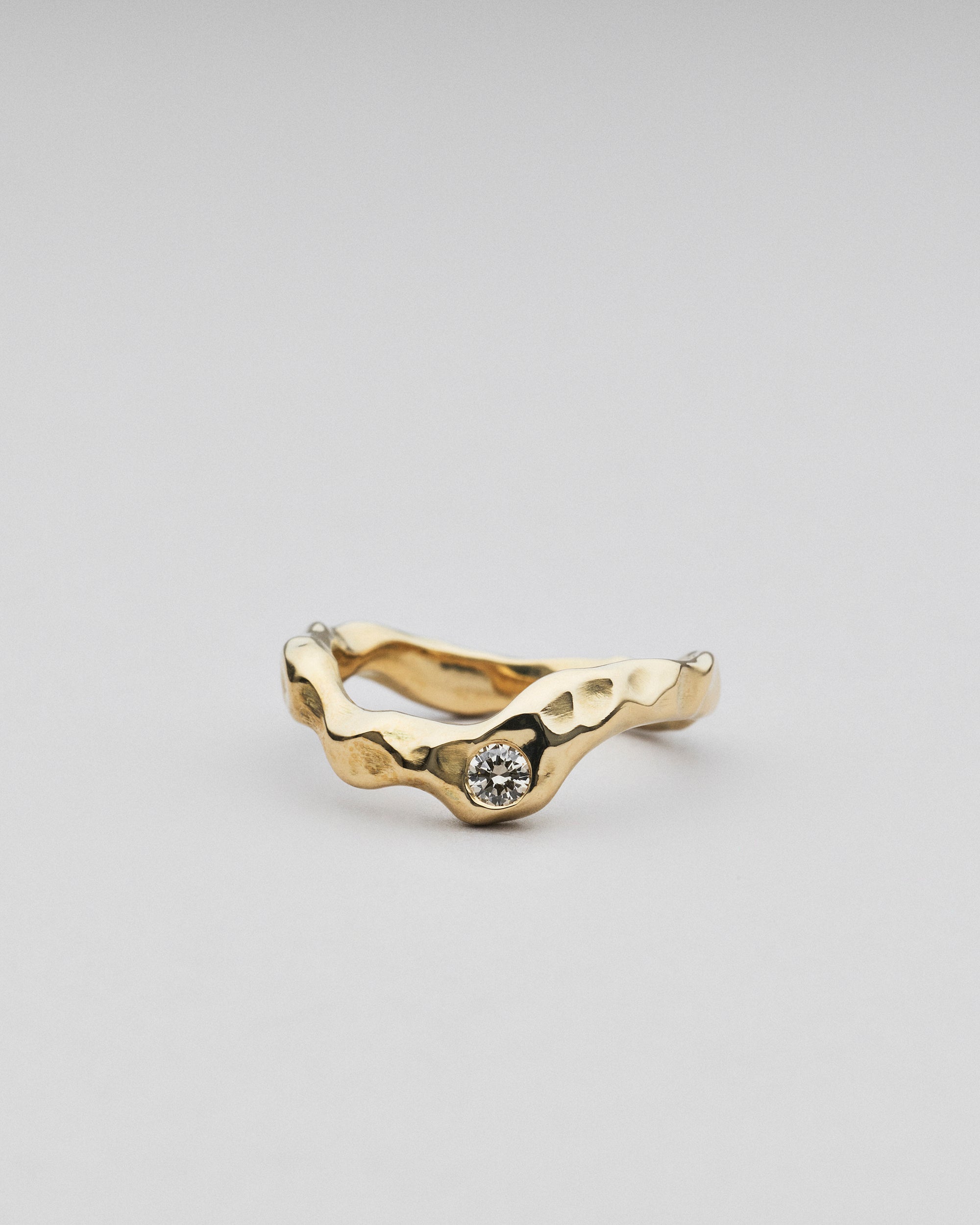 Beate fingerring i 14 karat guld