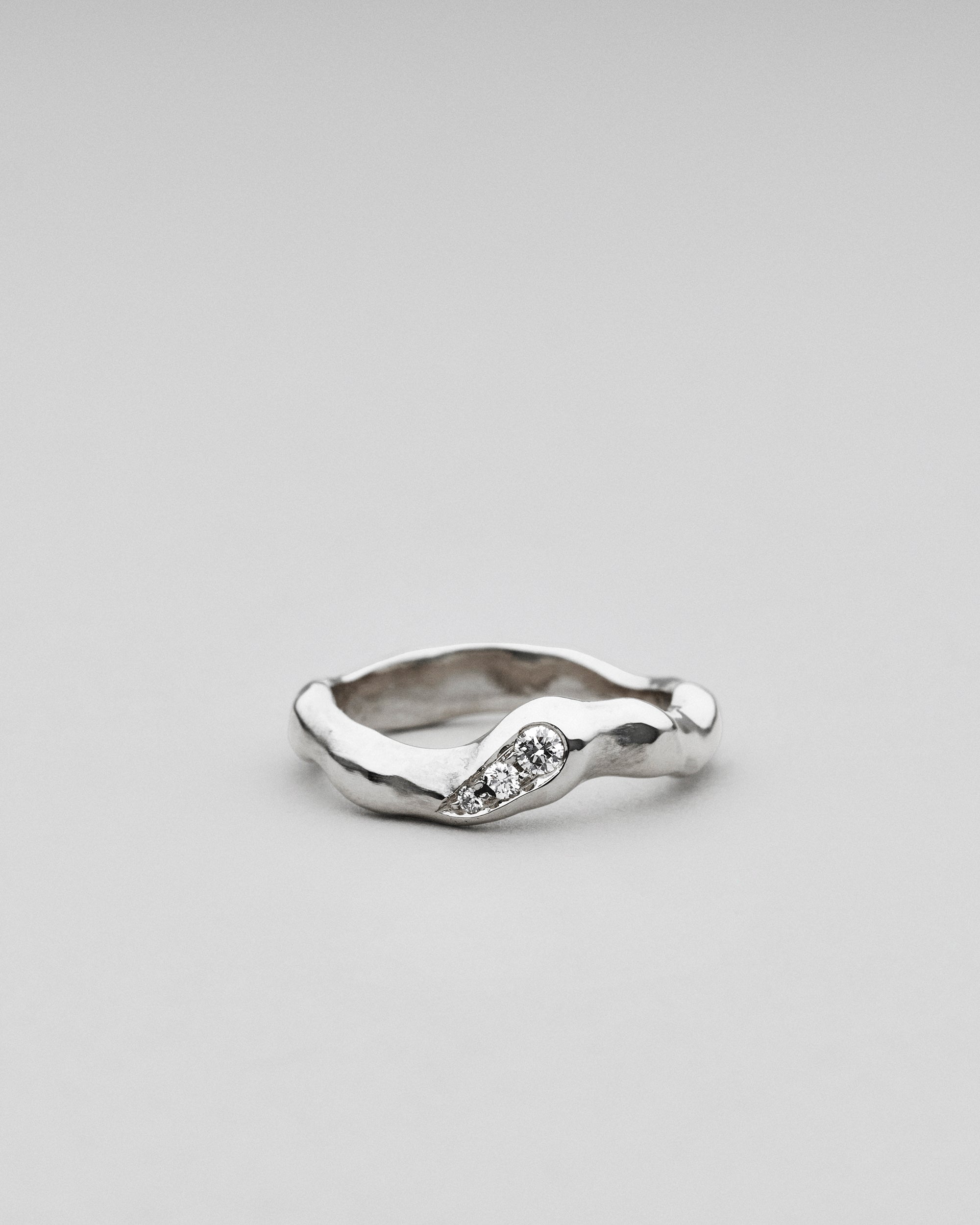 Kaya 01 fingerring i sølv