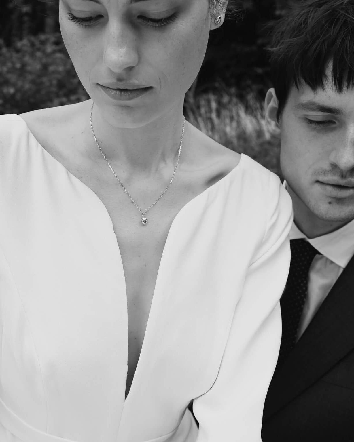 alma-oerering-hvidguld-med-diamant