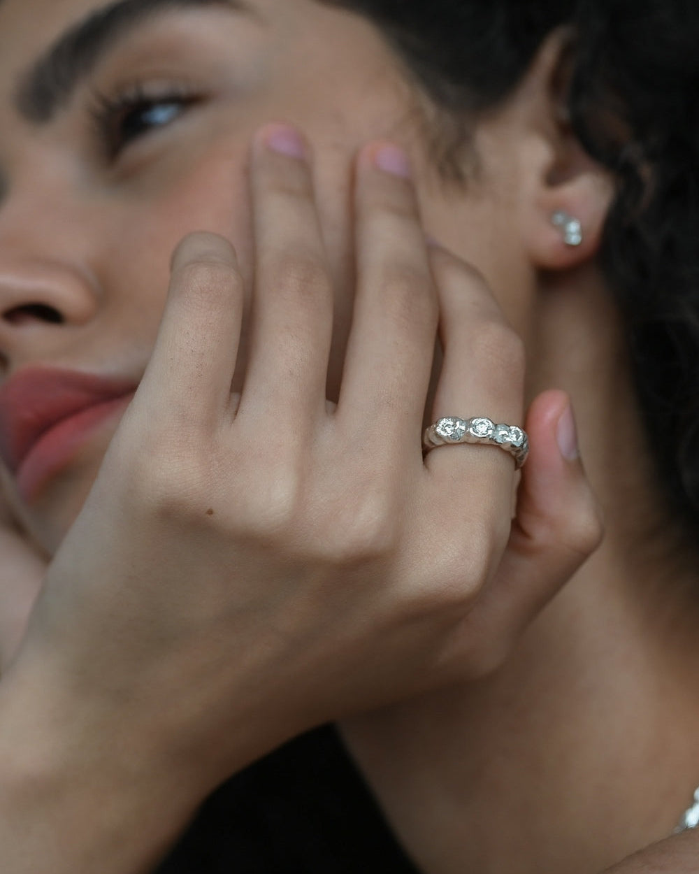 Cami fingerring i 14 karat guld