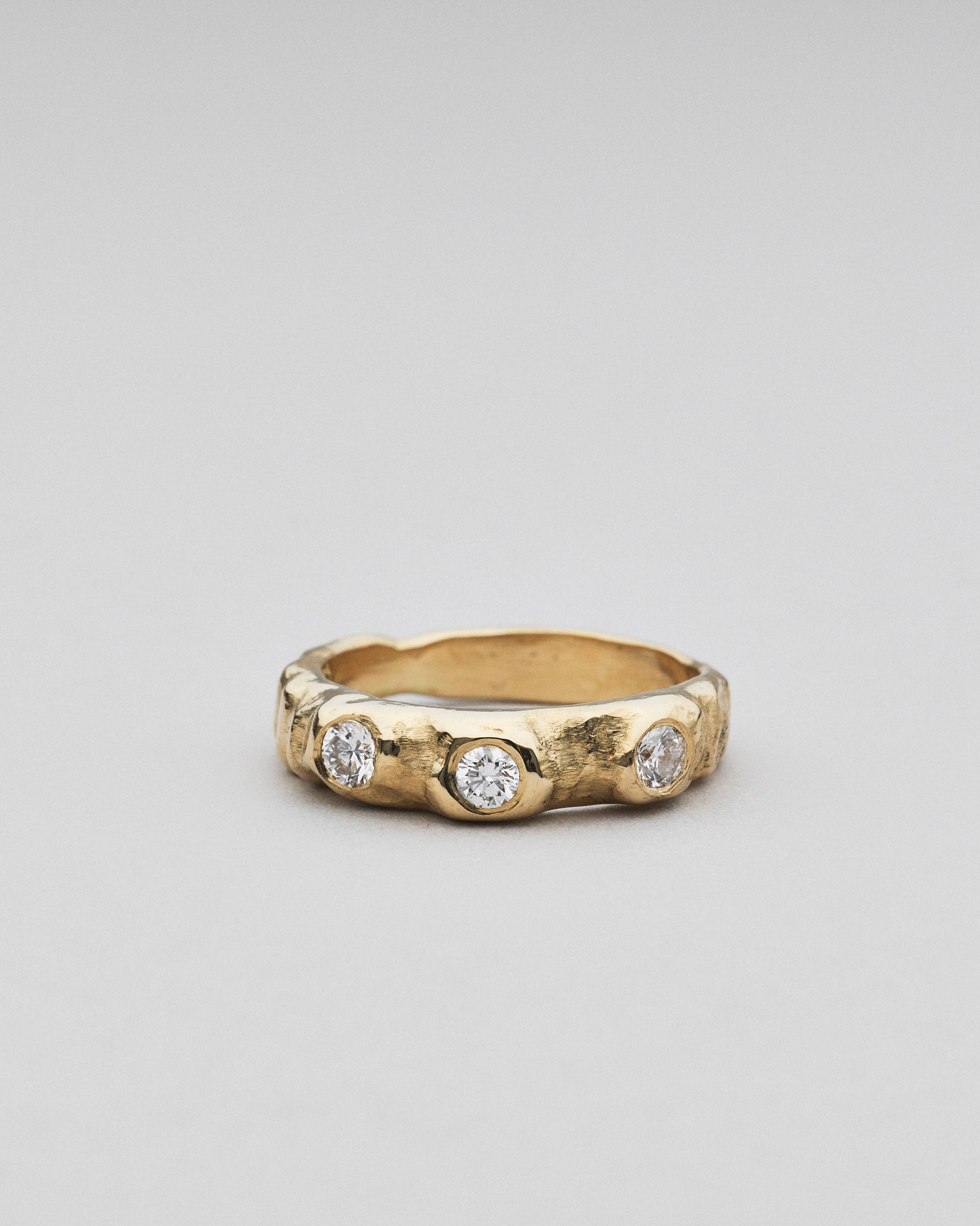 Cami fingerring i 14 karat guld