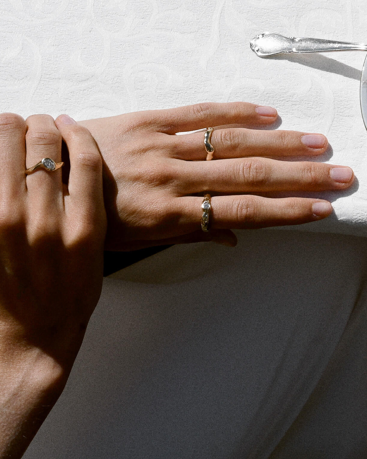 dagmar-forlovelsesring-guld-med-diamant