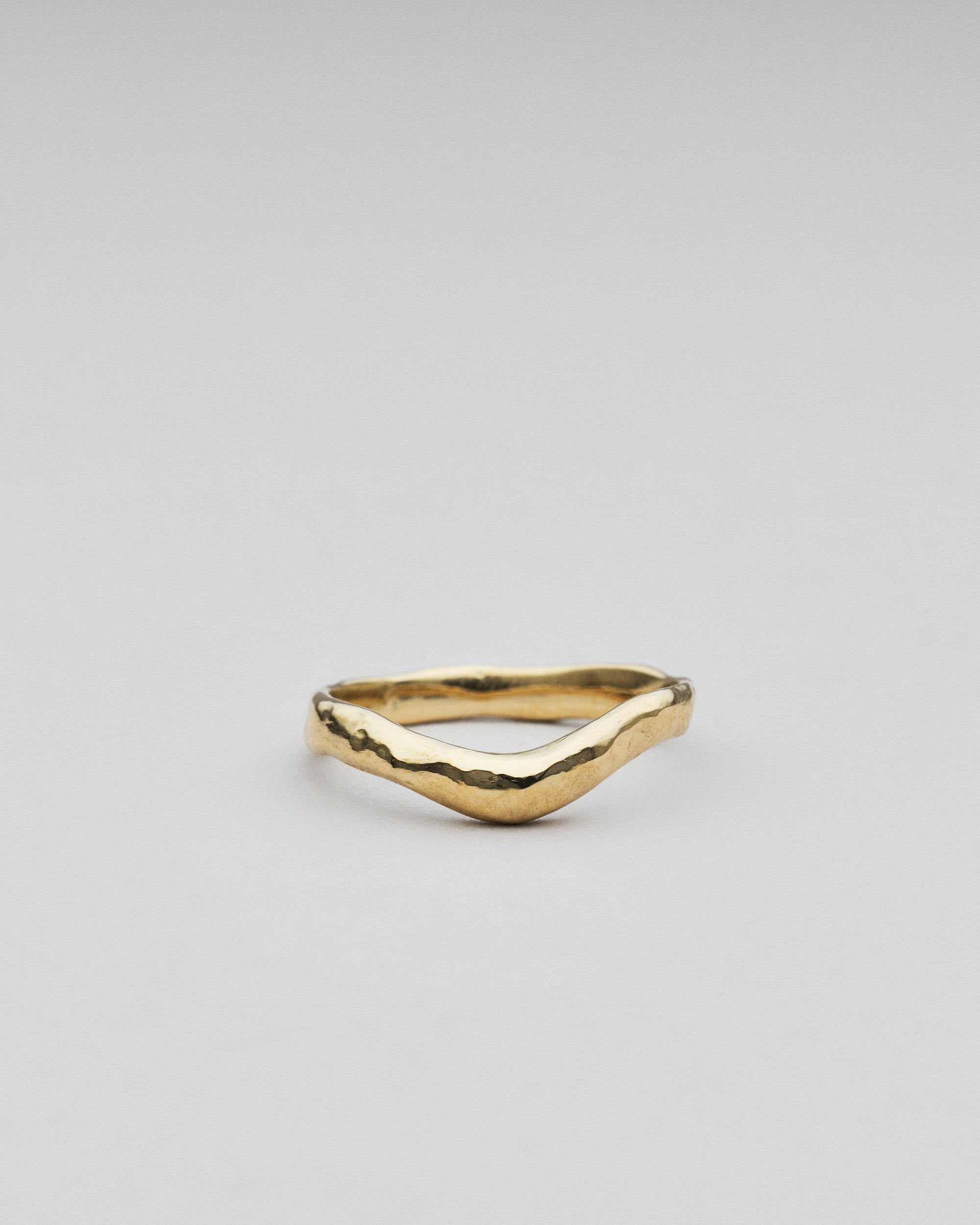 Inge fingerring i 18 karat guld